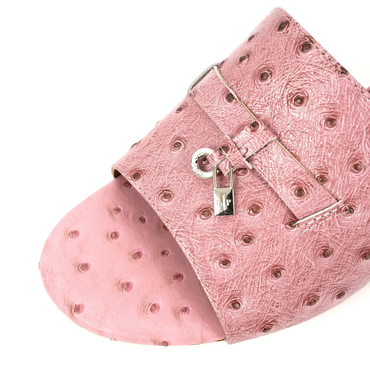 👟👟Ex-factory price 440👟👟 Genuine leather sole +30 suede sheepskin slippers with a strap decorated with Loro Piana My Charms charms and decorated with tone-on-tone stitching. Sophisticated and feminine, it pairs well with both city and resort looks. For those looking for an elegant upgrade, the summer glamor slipper is known for its slim open-back silhouette. size: 35-44 (custom-made sizes 43 and 44 are non-returnable) Upper: imported suede sheep leather (sheep), cowhide ostrich pattern, cowhide snake pattern Lining: imported high-grade mixed sheep silk Heel height: 5.5CM